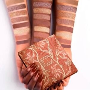 NWT Hipdot Witchy Warms Eyeshadow Palette for All Skintones